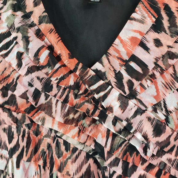 Style & Co. Blouse Womens Size Medium Petite V Neck Layered Animal Print Red - Picture 3 of 6